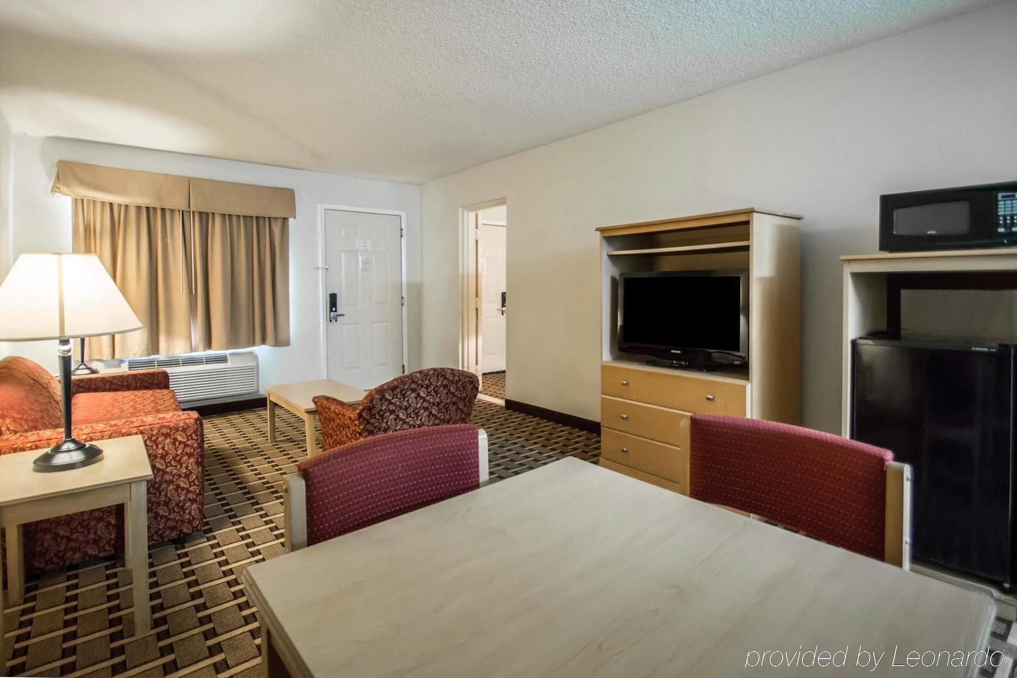 Quality Inn & Suites Eastgate Kissimmee Exterior foto