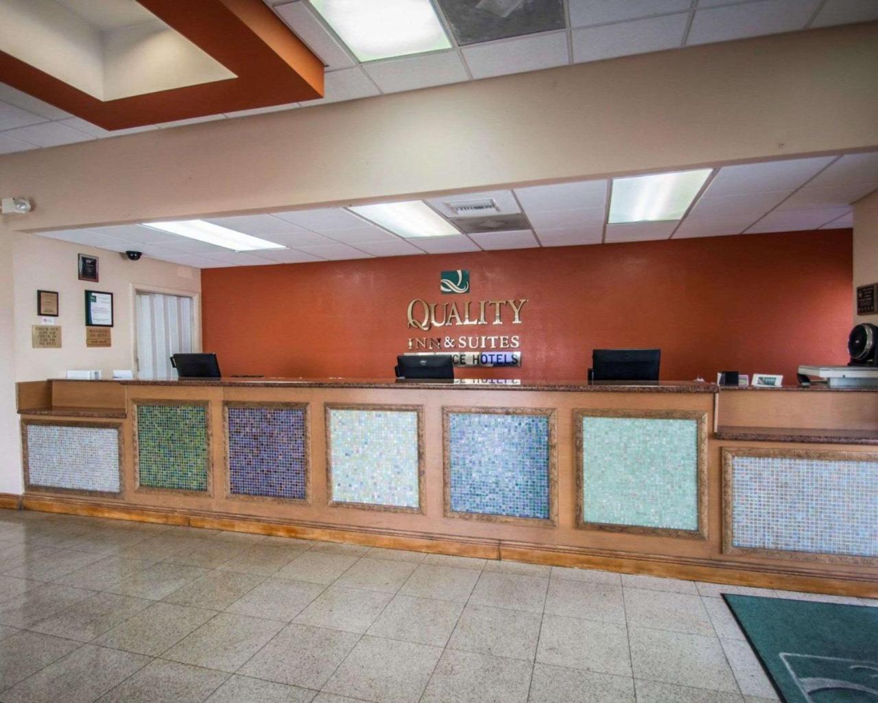 Quality Inn & Suites Eastgate Kissimmee Exterior foto