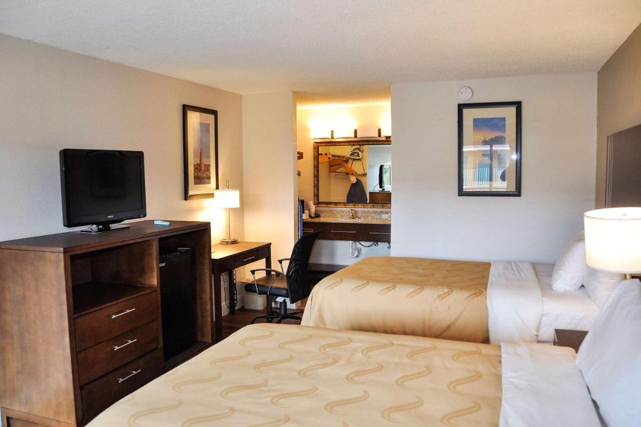 Quality Inn & Suites Eastgate Kissimmee Exterior foto